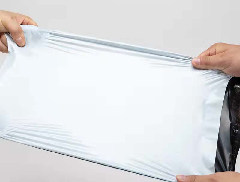 兴山白色快递袋-02